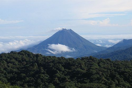 "Arenal Volcano as seen from Monteverde". Licensed under CC BY-SA 3.0 via Commons - https://commons.wikimedia.org/wiki/File:Arenal_Volcano_as_seen_from_Monteverde.jpg#/media/File:Arenal_Volcano_as_seen_from_Monteverde.jpg
